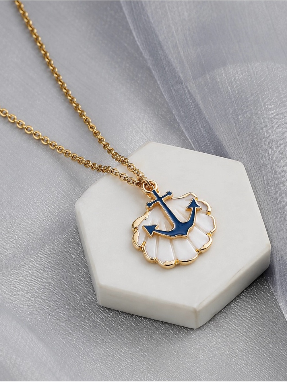 Gold Nautical Shell & Anchor Magnetic Clasp Necklace for Women Adjustable Chain